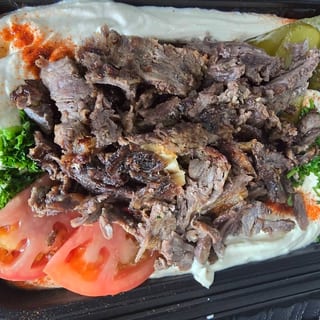 Hummus with Shawarma
